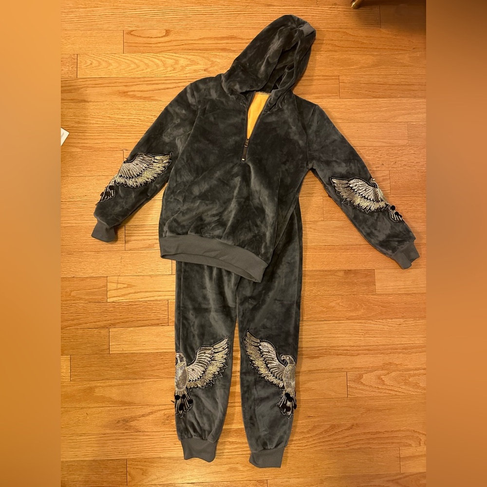 Velour Sweatpants and jacket set.